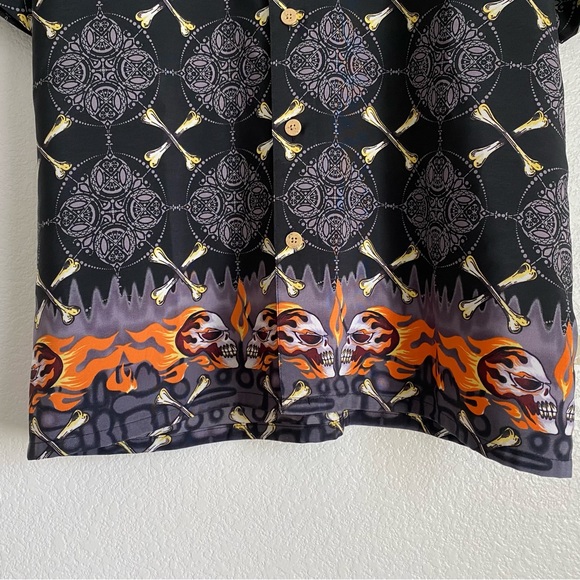 Vintage Sideout Flaming skulls and crossbones all-over print black, S - Picture 8 of 8